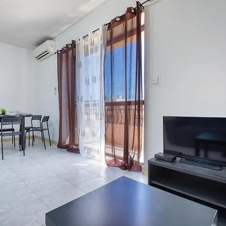Spacious 3-bedroom In St'pauls Apartman San Pawl il-Baħar