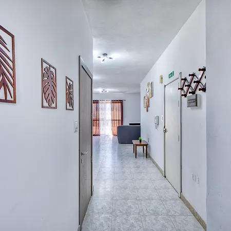 Spacious 3-bedroom In St'pauls